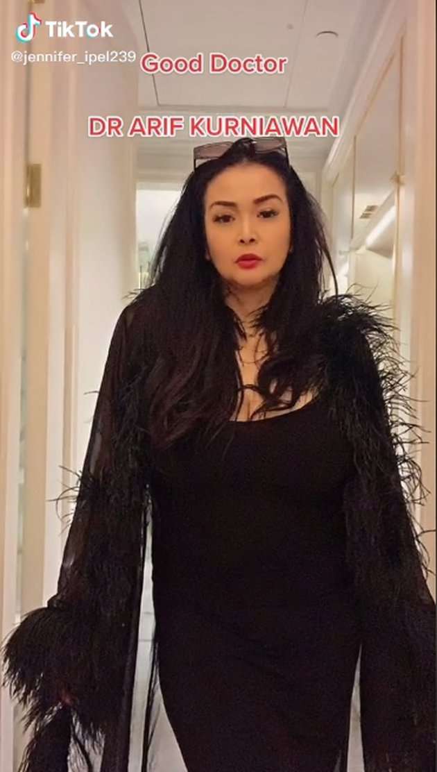 Berusia 51 Tahun, Inilah Potret Terbaru Jennifer Jill Usai Turun 20 Kilo, Disebut Makin Awet Muda!