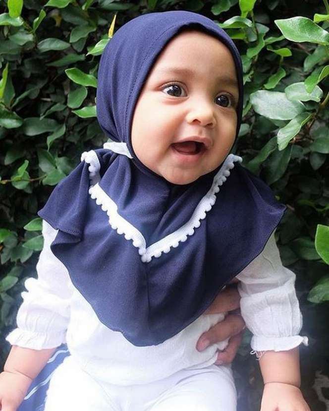 Potret Anak Seleb yang Masih Balita Kenakan Hijab, Gemesin Banget!