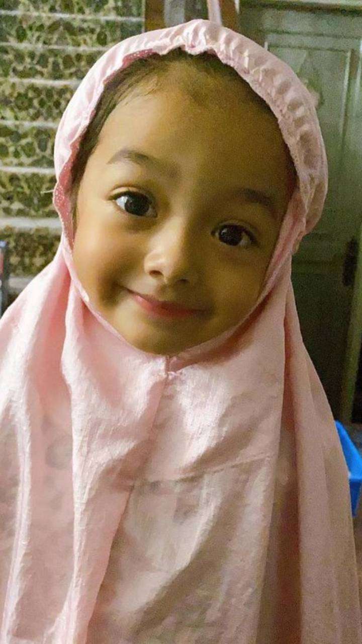 Potret Queen Eijaz Anak Fairuz dan Sonny Septian Saat Belajar Mengaji, Didoakan Jadi Hafizah 