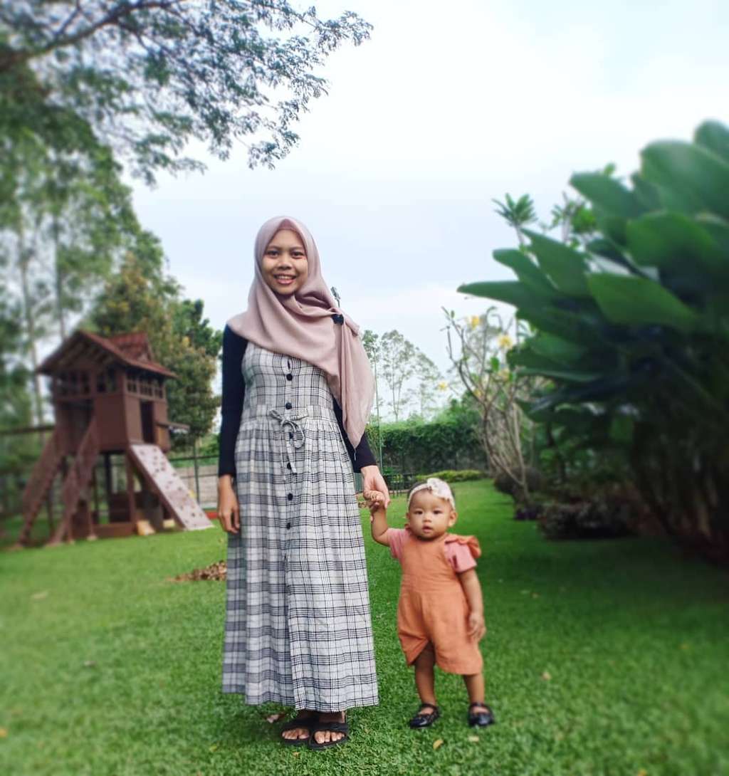Masih Ingat Koneng Pengasuh Gempi? Hidupnya Kini Berubah Drastis, Lihat 8 Potretnya