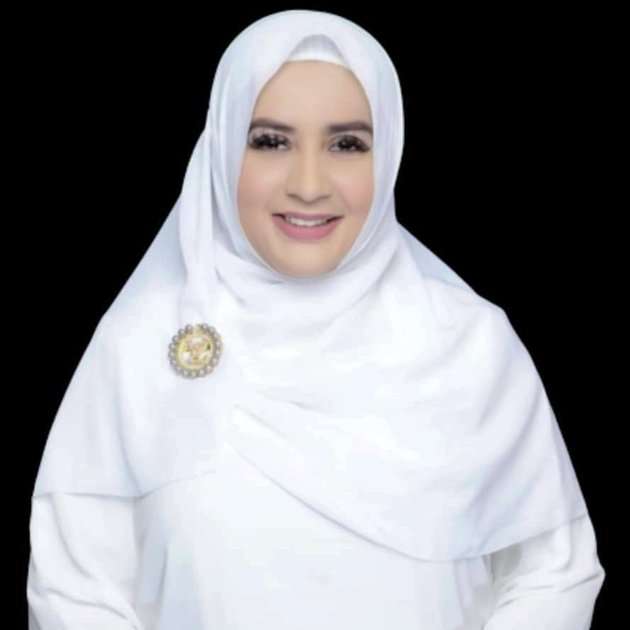 10 Potret Terbaru Fadia A Rafiq, Pedangdut Cantik yang Kini Jadi Bupati Pekalongan, Gayanya Disorot!