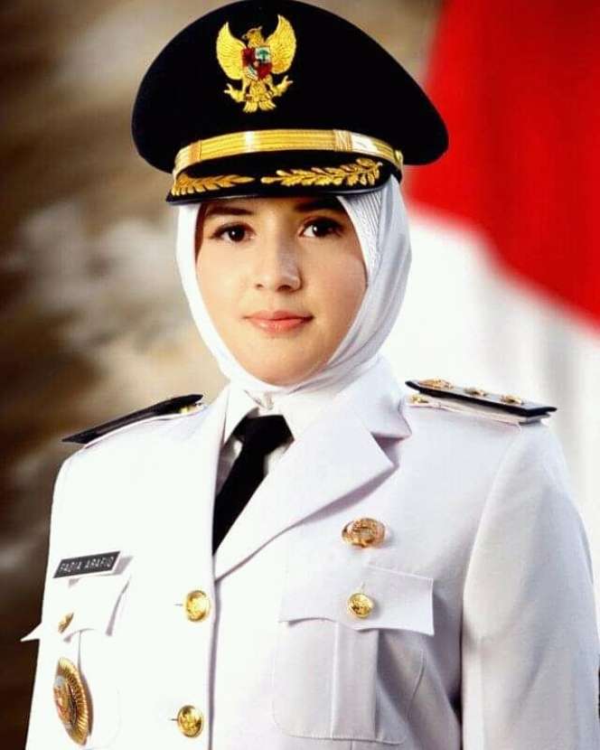 10 Potret Terbaru Fadia A Rafiq, Pedangdut Cantik yang Kini Jadi Bupati Pekalongan, Gayanya Disorot!