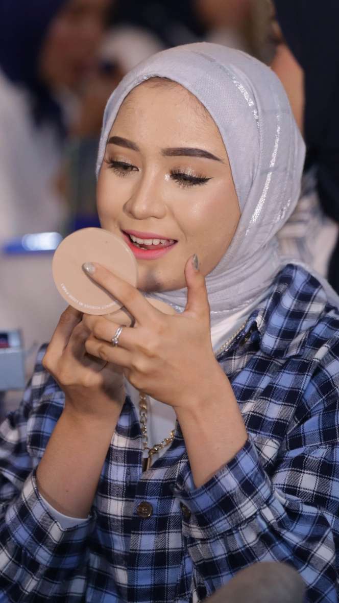 FOTO: Keseruan 'Venus Hybrid Makeup Beauty Community Gathering', Makeup dan Skincare Jadi Satu