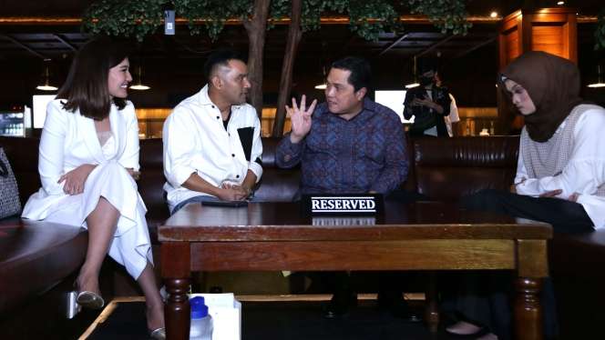 FOTO: Erick Thohir Jadi Model Video Klip Singel Terbaru Judika 'Tak Pernah Tinggalkanku'