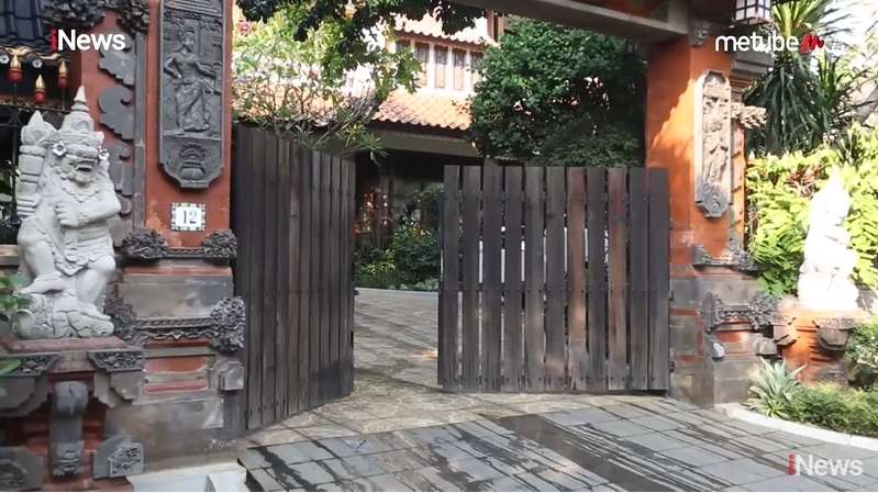 10 Potret Rumah Yusril Ihza Mahendra yang ‘Nyaris’ Jadi Presiden, Bak Bangunan Kastil China!