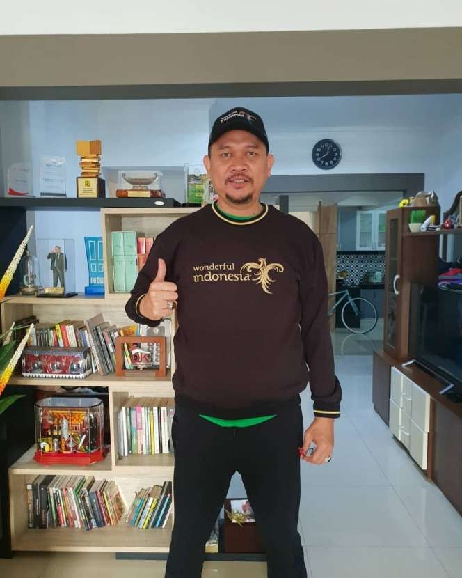 8 Potret Rumah Cak Lontong yang Jauh dari Kesan Mewah, Punya Banyak Koleksi Sepeda Mewah!