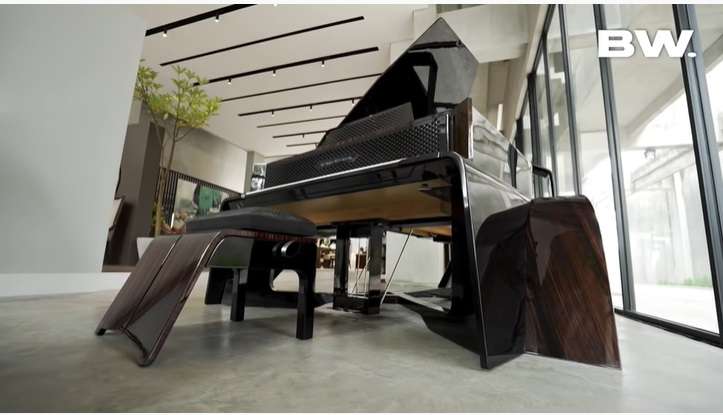 5 Potret Showroom Konglomerat Furnitur Merysia Saniharto, Ada Piano Seharga Rumah Mewah!