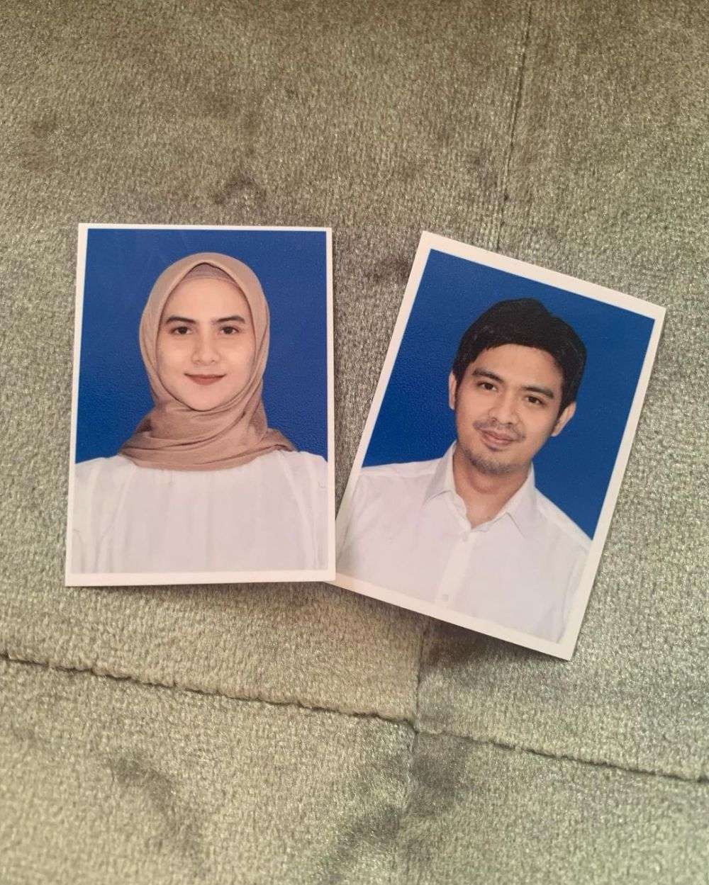Pasfoto Buku Nikah Artis FTV, Ada yang Mirip Arya Saloka!