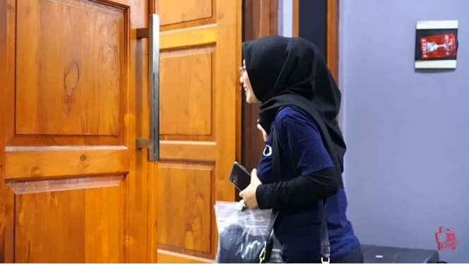 10 Potret Rumah Tri Suaka, Dihujat Usai Parodikan Andika Kangen Band
