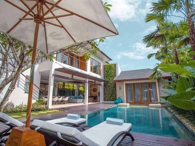 8 Potret Hotel Mewah Milik Artis Tanah Air, Ada yang Diduga Jadi Tempat Prostitusi!