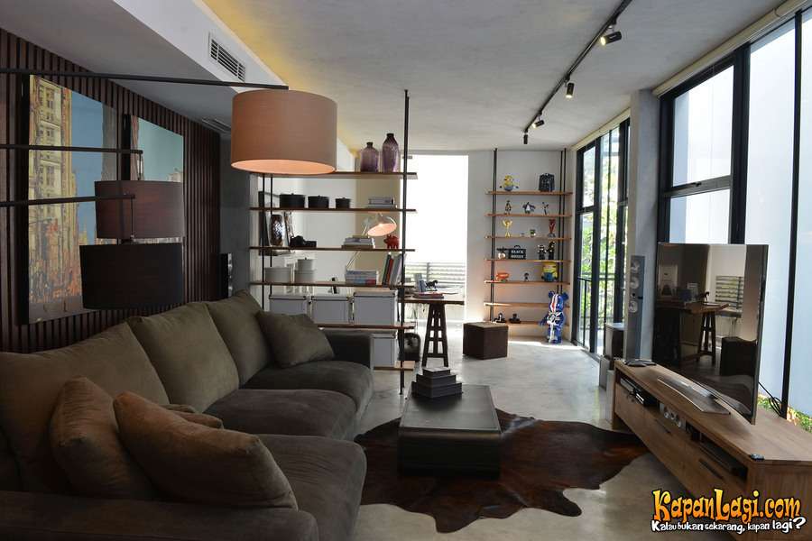 8 Potret Rumah Mewah Artis Bergaya Industrial, Milik Al Ghazali Super Keren, Anak Muda Banget!