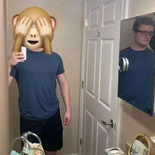 8 Momen Selfie Nyeleneh yang Hasilnya Malah Bikin Ngakak!
