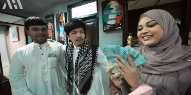 Atta Halilintar Bagi-bagi THR Total Rp3 Miliar ke Karyawannya