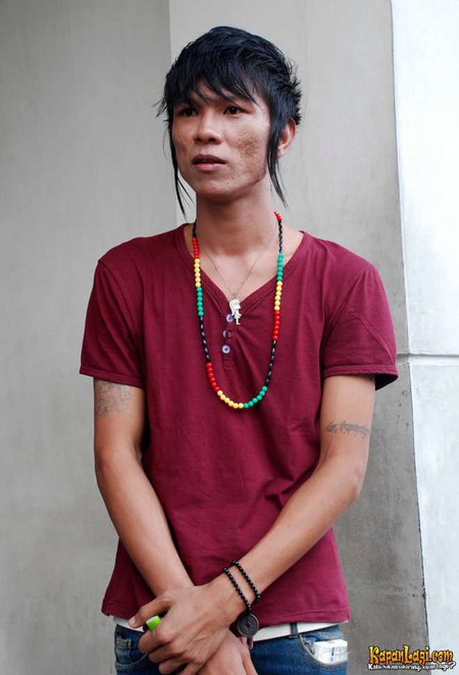 10 Transformasi Andika Kangen Band, Dulu Model Rambut Sasuke Hingga Pakai Behel Gigi!