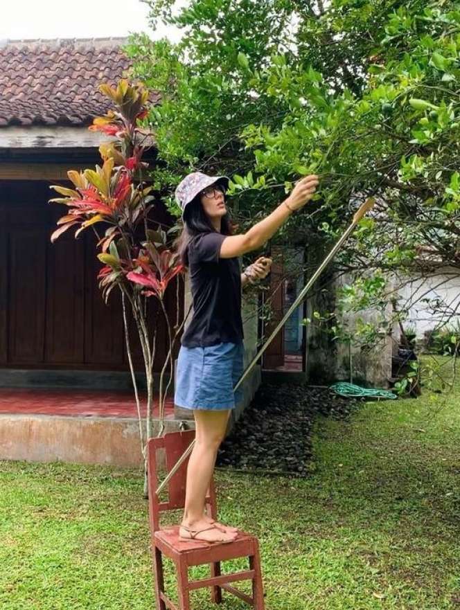 10 Potret Rumah Eross Sheila On 7 di Yogyakarta, Ternyata Jauh dari Kesan Mewah!