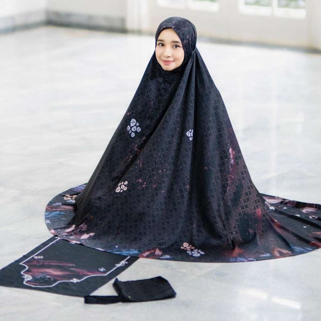 6 Adu Mewah & Mahal Mukena Artis untuk Lebaran, Milik Syahrini Modelnya Cetar Abis!