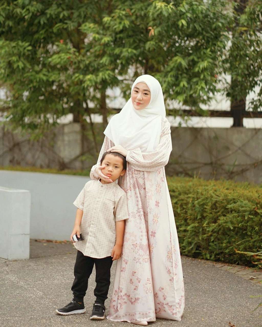 5 Artis Perempuan Jadi Orangtua Tunggal Saat Anak Masih Kecil, Ada yang Berpisah saat Anaknya Baru 4 Bulan