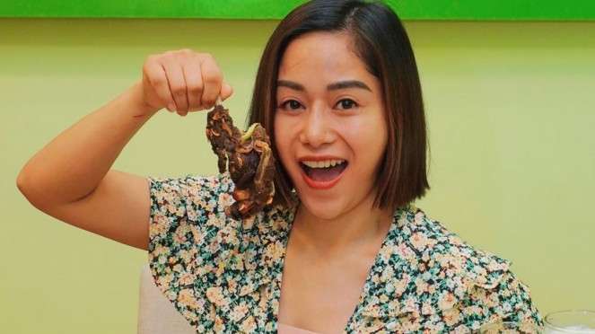 5 Potret Artis Terkenal ini Ternyata Mantan ART, Terakhir Kini Jadi Youtuber ‘Sultan’