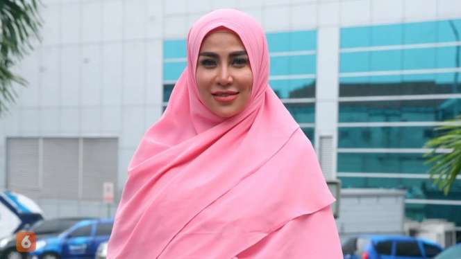 5 Potret Artis Terkenal ini Ternyata Mantan ART, Terakhir Kini Jadi Youtuber ‘Sultan’
