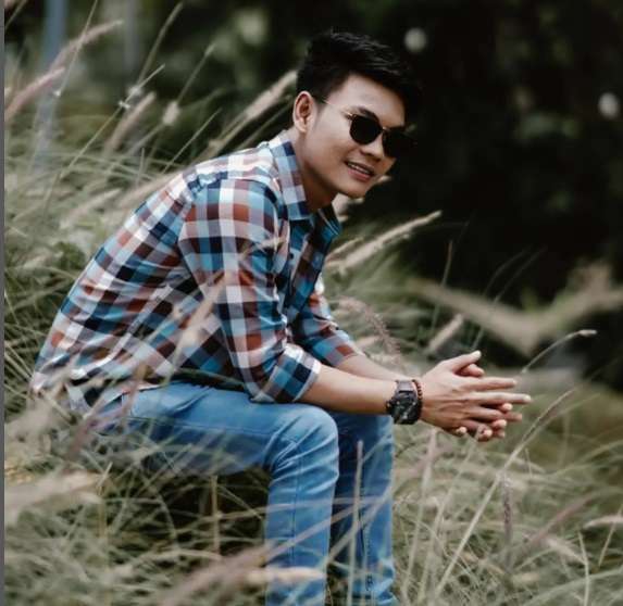 Sumber ‘Pabrik Duit’ Tri Suaka, Hasil dari Youtube Capai Ratusan Juta Perbulan!