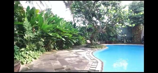 10 Potret Rumah Mewah Chicha Koeswoyo, Mantan Penyanyi Cilik ‘Pok Ame-Ame’