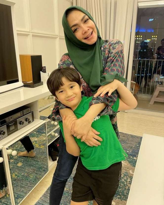 6 Anak Seleb yang Dapat Hadiah Fantastis, Dikasih Apartemen hingga Jet Pribadi!