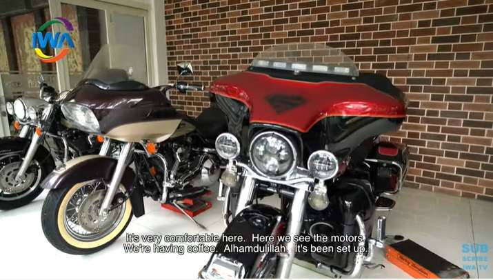 7 Potret Rumah Bos Harley Davidson Suherli, Isi Galerinya Bikin Melongo!