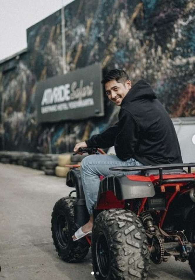 Inilah Deretan Sumber ‘Pabrik Duit’ Arya Saloka
