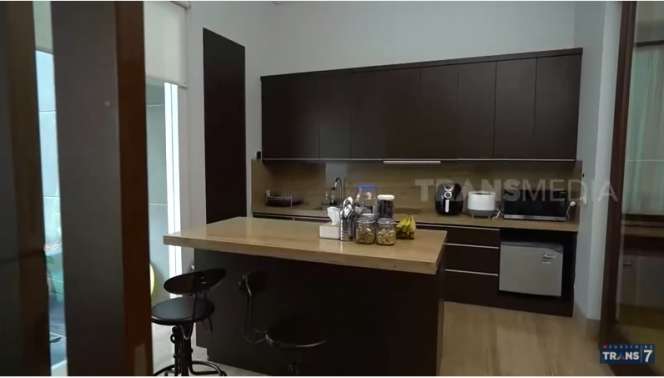 10 Potret Rumah Mewah Devina Kirana, Dihujat Gegara Mesra dengan Rizky Billar di Film