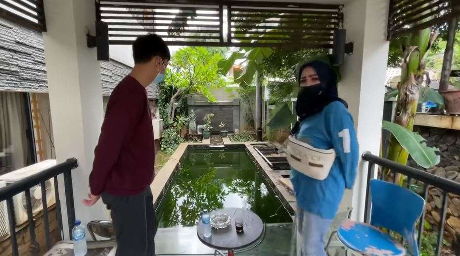 10 Potret Rumah Masa Kecil Nagita Slavina yang Lama Terbengkalai, The Real Istana Pada Masanya!