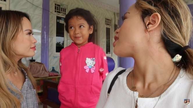 10 Potret Rumah The Connell Twins di Kampung yang Viral, Jauh dari Kesan Mewah