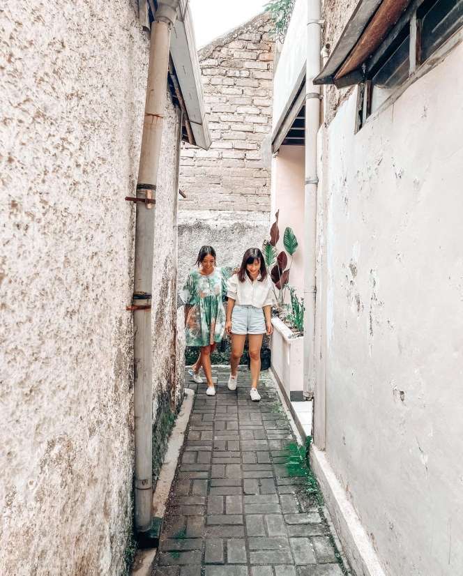 10 Potret Rumah Orangtua Gisella Anastasia di Kampung, Bak Bumi Langit dengan Huniannya di Jakarta, Di Gang Sempit!