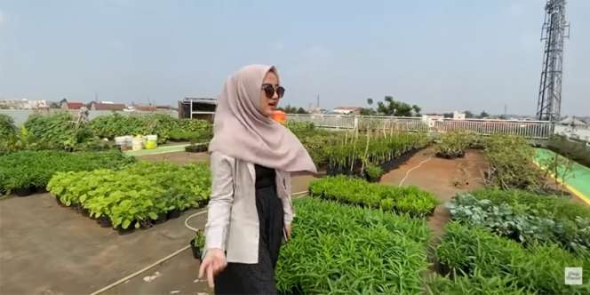 10 Potret Rumah Yusuf Mansur yang Super Mewah, Halaman Belakang The Real Surga Dunia