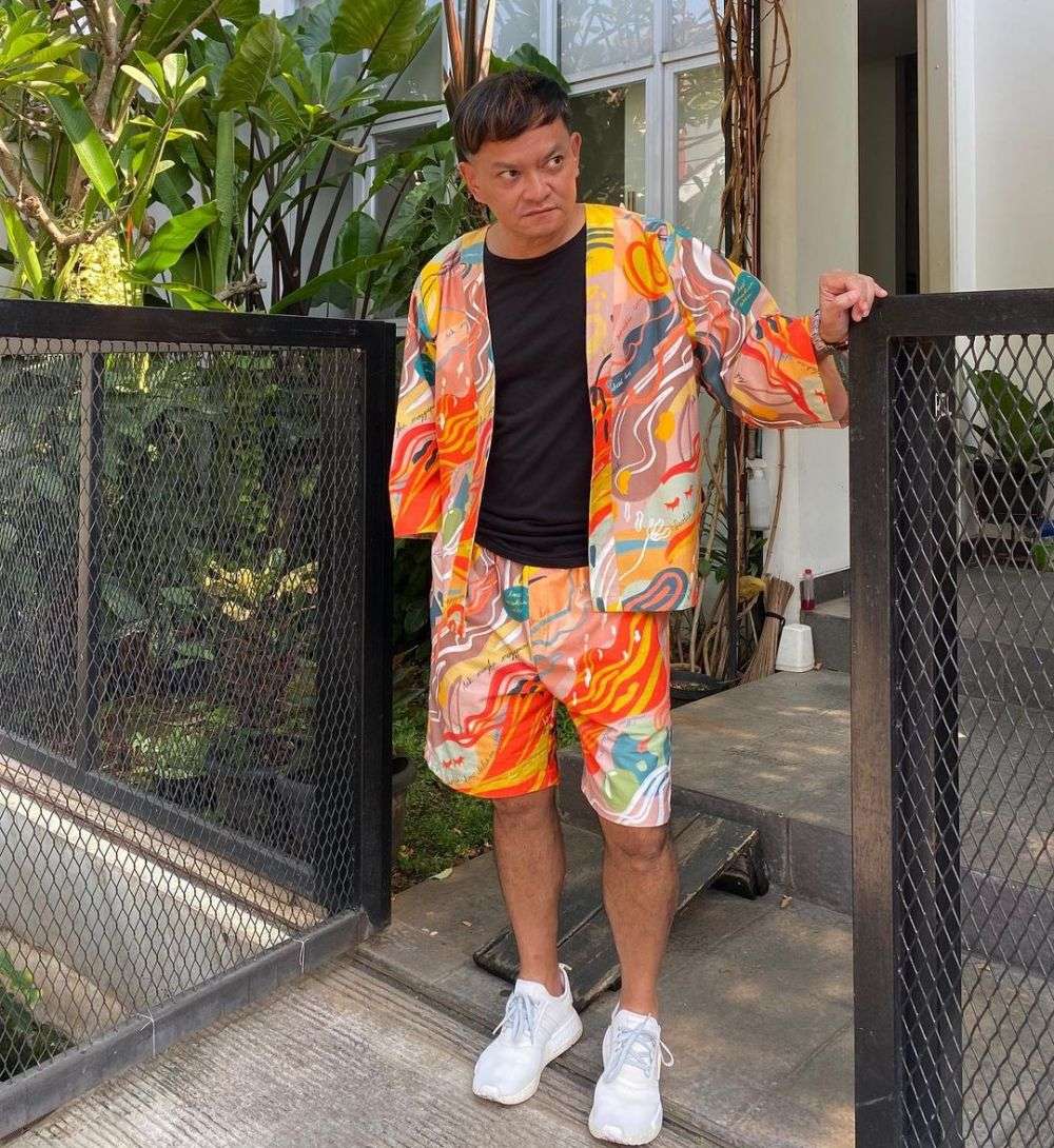 10 Potret Rumah Hedi Yunus ‘Kahitna’ yang Jarang Tersorot, Mewah Banget!
