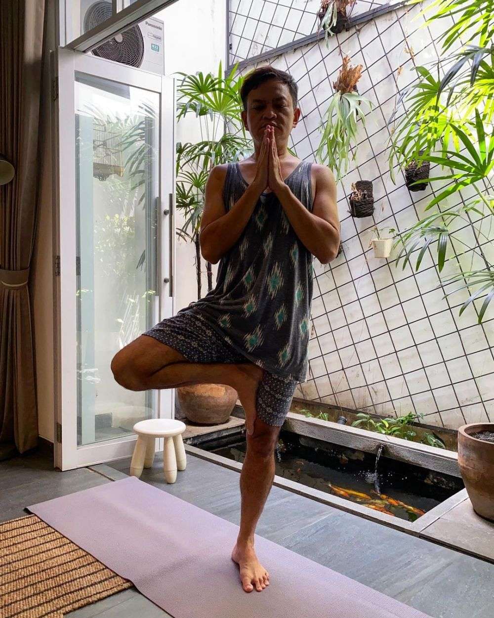 10 Potret Rumah Hedi Yunus ‘Kahitna’ yang Jarang Tersorot, Mewah Banget!