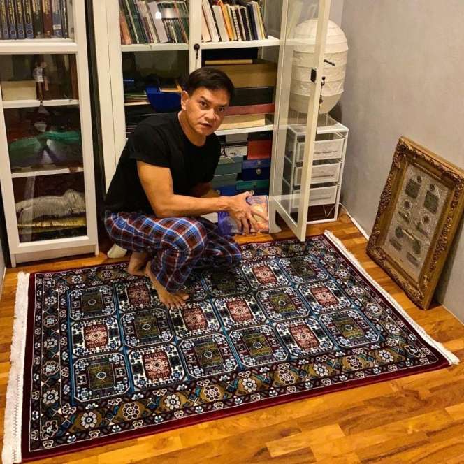 10 Potret Rumah Hedi Yunus ‘Kahitna’ yang Jarang Tersorot, Mewah Banget!