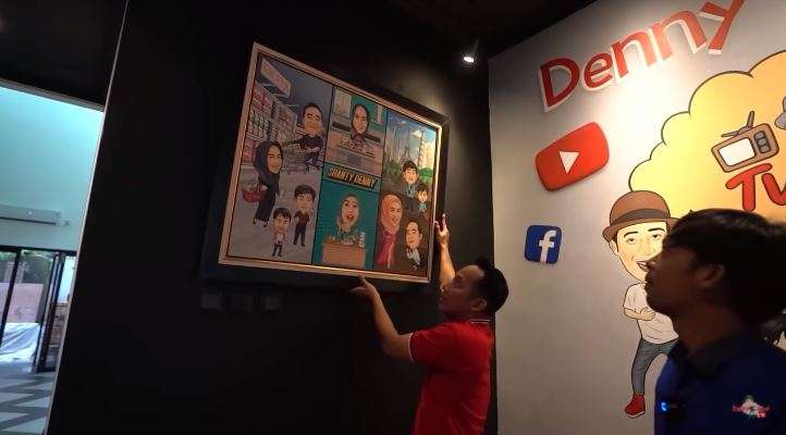 Habiskan Dana Rp1 Miliar, Ini Potret Kantor Denny Cagur, Ada Ruangan Khusus!