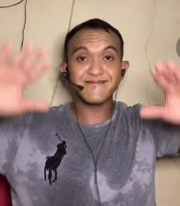 8 Potret Caisar Live TikTok 24 Jam Nonstop, Dituding Pakai Sabu, Langsung Berhenti Saat 'Disapa' BNN