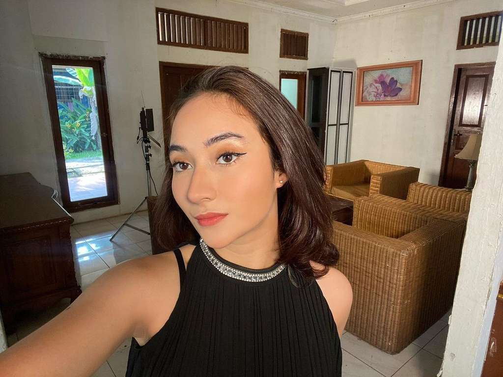 Ingat Naomi Zaskia? Nasibnya Berubah Drastis Usai Gagal Jadi ‘Nyonya’ Sule, Lihat 8 Potretnya