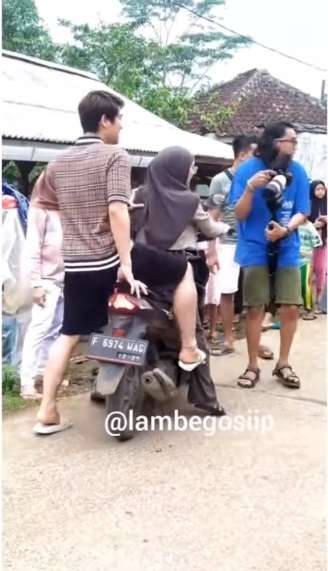 Momen Seru Lesti Bonceng Rizky Billar Pakai Motor, Body Usai Lahiran Jadi Sorotan!