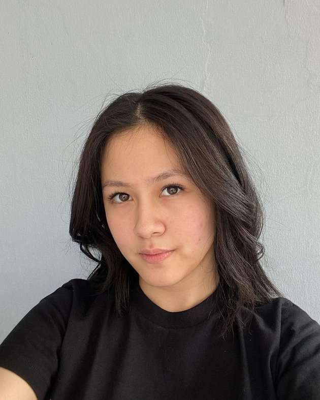 Cantik Natural, 5 Potret Hasyakyla Kakak Adhisty Zara Tampil Polos