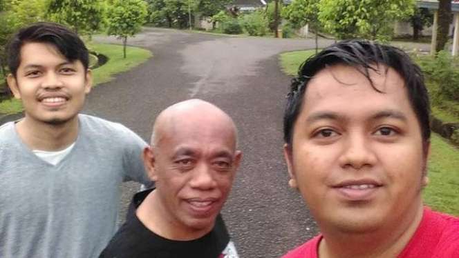 Biasa Tampil Pakai Rambut Palsu, 5 Potret Pak Tarno Tanpa Wig, Ternyata Ada Alasannya!