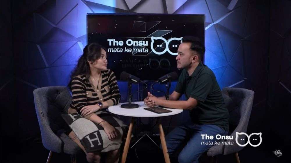 Jadi Content Creator, Ini 7 Potret Studio Seleb yang Super Keren, Isinya Barang Mahal Semua!