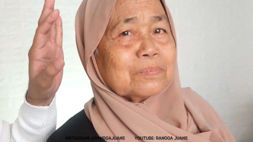 Potret Sebelum dan Sesudah Nenek 75 Tahun Di Rias MUA, Hasilnya Bikin Tercengang!