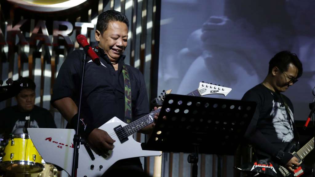 Band Rock Maharaja 48 Rilis Single 'Aku Ayahmu'