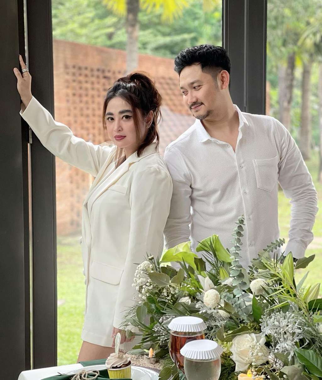 5 Artis Berjodoh dengan Manajernya, Ada yang Berbeda Usia 12 Tahun