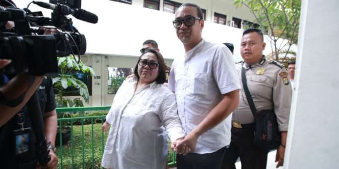 5 Artis Berjodoh dengan Manajernya, Ada yang Berbeda Usia 12 Tahun