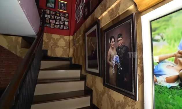 10 Adu Mewah Rumah Raffi Ahmad VS Jenny Cortez, Sama-Sama Dibangun di Atas Kuburan, Ngeri!