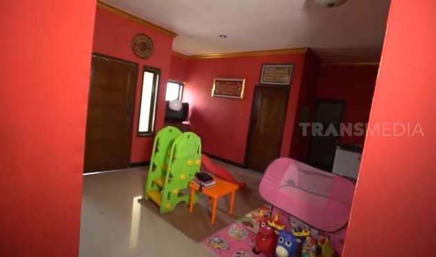 10 Adu Mewah Rumah Raffi Ahmad VS Jenny Cortez, Sama-Sama Dibangun di Atas Kuburan, Ngeri!