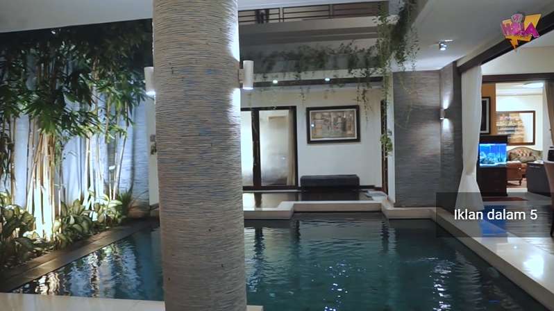 10 Potret Rumah Mewah Ary Ginanjar, Miniatur Surga, Musala Mengapung di Atas Sungai!